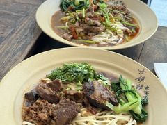 -方铲铲·成都板凳面(滨江银泰店)