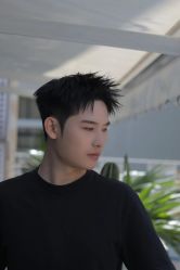 -一家只做男发烫染的店