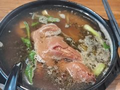 猪脚砂锅面-小义乌砂锅拉面(海事共享区店)