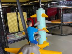 -嗨翻Hi-Fun竞技主题乐园·蹦床亲子生日轰趴(国光1937店)