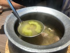 凤梨苦瓜鸡汤-隅乐胡椒虾·台湾菜·团建(皇岗店)