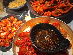 -巴厘龙虾·榜首油焖大虾(音乐学院·沿江酒馆店)
