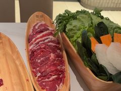 -左庭右院鲜牛肉火锅(金山万达店)