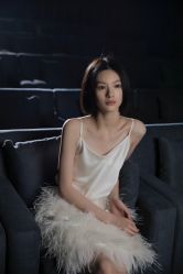 -Renee芮亦婚纱(原丽莎)