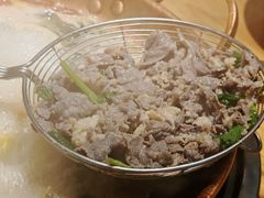 -洱火云南酸菜牛肉火锅(石景山当代商城店)