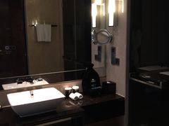 -广州天河希尔顿酒店