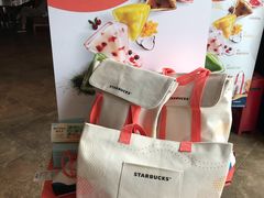 -星巴克臻选(上海长风大悦城店)