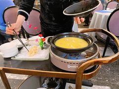 浓汤花胶鸡汤-维园悦谱·海派家常菜(乌鲁木齐南路店)