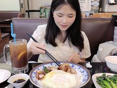 -香港新发烧腊茶餐厅(水围店)