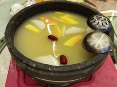 -墨脱石锅椰子鸡•海鲜糟粕醋(榆亚路店)