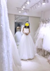 -Flora婚纱礼服定制租赁店