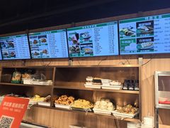 -护国寺小吃店(红莲南路店)