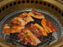 -山川小町·极番烧肉(新地假日广场店)