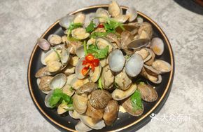 Stir-fried Clams with Skill
