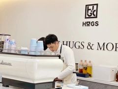 -HUGS coffee(东区店)