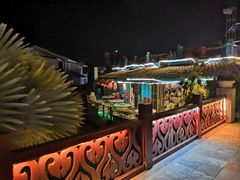 -亚龙湾亚泰商业街