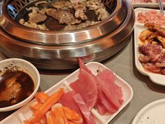-黑金·寻焰自助百汇·烤肉·火锅(中街店)