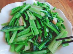 生炒迟菜心-小河湾酒店