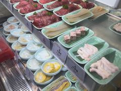 -雍容荟帝王蟹活龙虾展台自助(IFS黑金店)