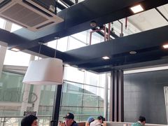 大堂-麦当劳(深圳北站高铁店)