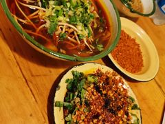 -拈签一笑黄牛肉辣卤串串