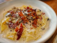 -ROAST coffee & eatery