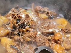 -锅老头海鲜铁锅炖