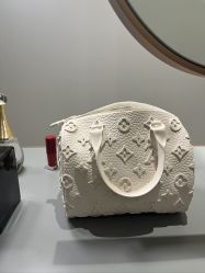 -LB·海菲秀牛奶光官方体验中心