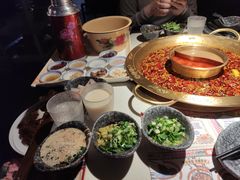 -哥老官重庆美蛙鱼头(龙湖杭州金沙天街店)