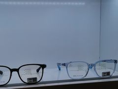 -罗伯特眼镜·蔡司官方授权(前海桂湾店)