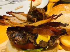 经典大汉堡-The Diner X餐厅(青岛万象城店)