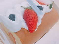 日式草莓奶香卷-La patisserie de Mona 茉娜的甜品(韩乐坊店)
