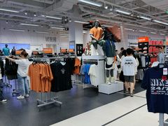 -百联奥特莱斯广场(南京店)