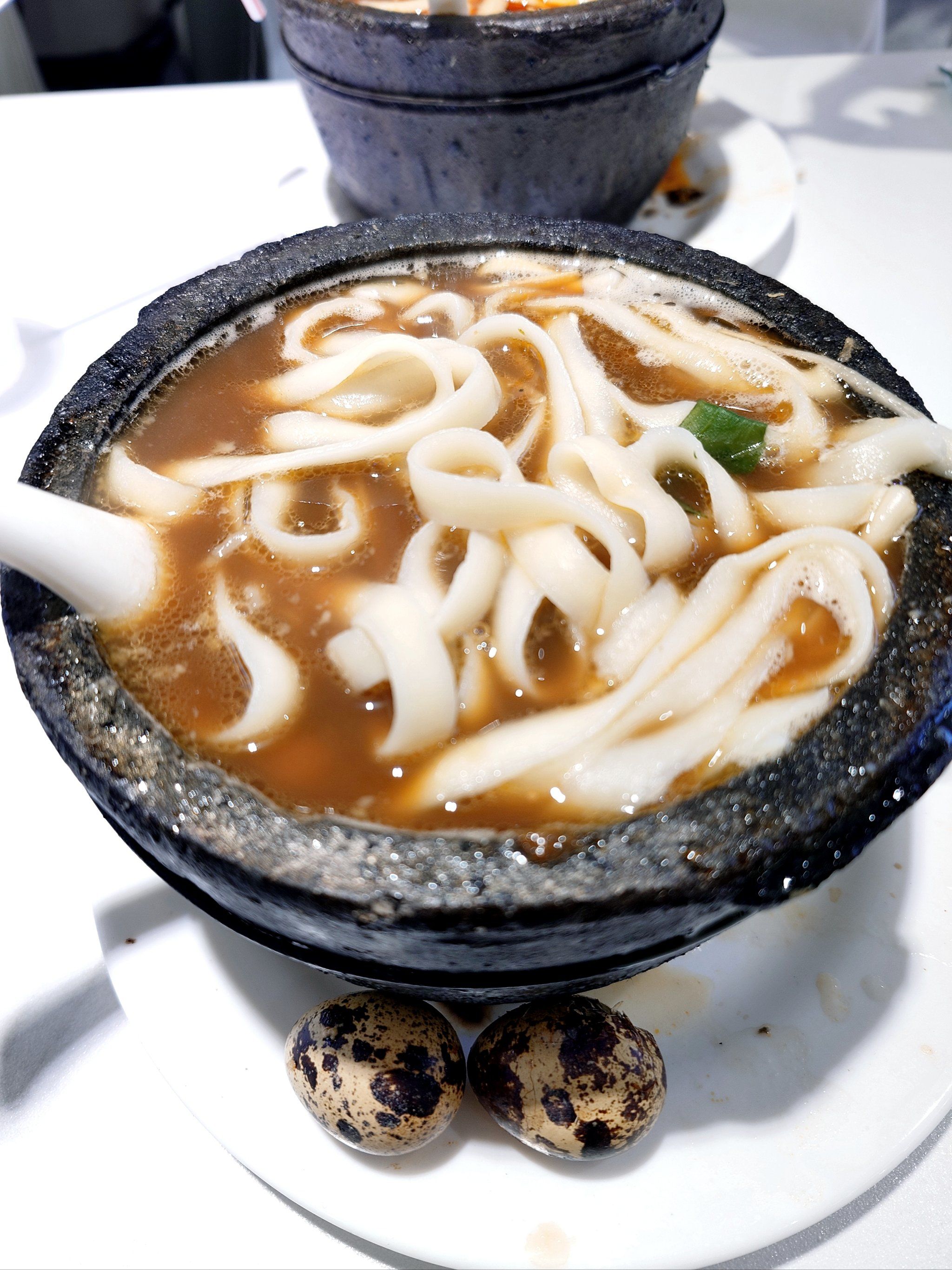 点的三鲜两掺土豆粉(一半面一半土豆粉),非常好吃,味道绝了