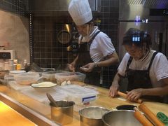 自助取餐区-龍堂蟹黄小笼包(万家丽店)