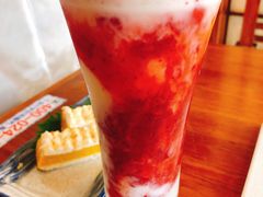 草莓可尔必思-三月居酒屋(青年大街店)