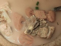 -小凤庭·地道湖北菜武昌鱼·藕汤(38年黄鹤楼店)