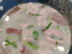 -侬佳蒸菜馆(听潮店)