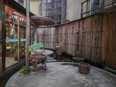 -忆江南·临江鱼馆