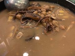 章鱼煲淋酿莲藕-六婶西关小厨(光塔路店)