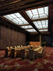 -中茵皇冠假日酒店·宴会厅