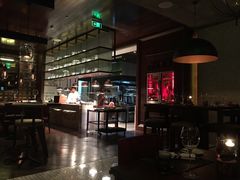 -恰餐厅及酒吧 CHAR Bar & Grill (北京丽都皇冠假日店)