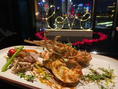 香焗龙虾配自制黑松露酱-上海苏宁宝丽嘉酒店·Cafe Bellagio西餐厅