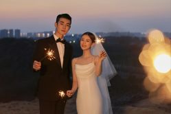 -喜爱高定婚纱摄影