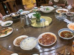 -芦茨金富饭庄·25年老字号·专做稻草鸡