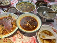-耙吉吉川味小酒馆(本地人回头店)