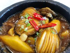 石锅鲍鱼土豆-奕景海鲜酒家· 大连海鲜(星海广场店)
