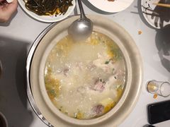 酸萝卜老鸭锅-gleeglee乐溢亦茶(合生汇店)