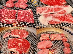 -铭牛烧肉·和牛海鲜自助(高新月牙湖店)