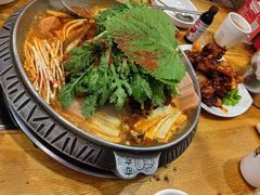 -喇喇排骨火锅·传统韩式脊骨汤(望京西园总店)